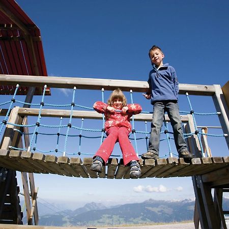 Cozy Apartment In Aschau Im Zillertal Near Ski Lift ภายนอก รูปภาพ