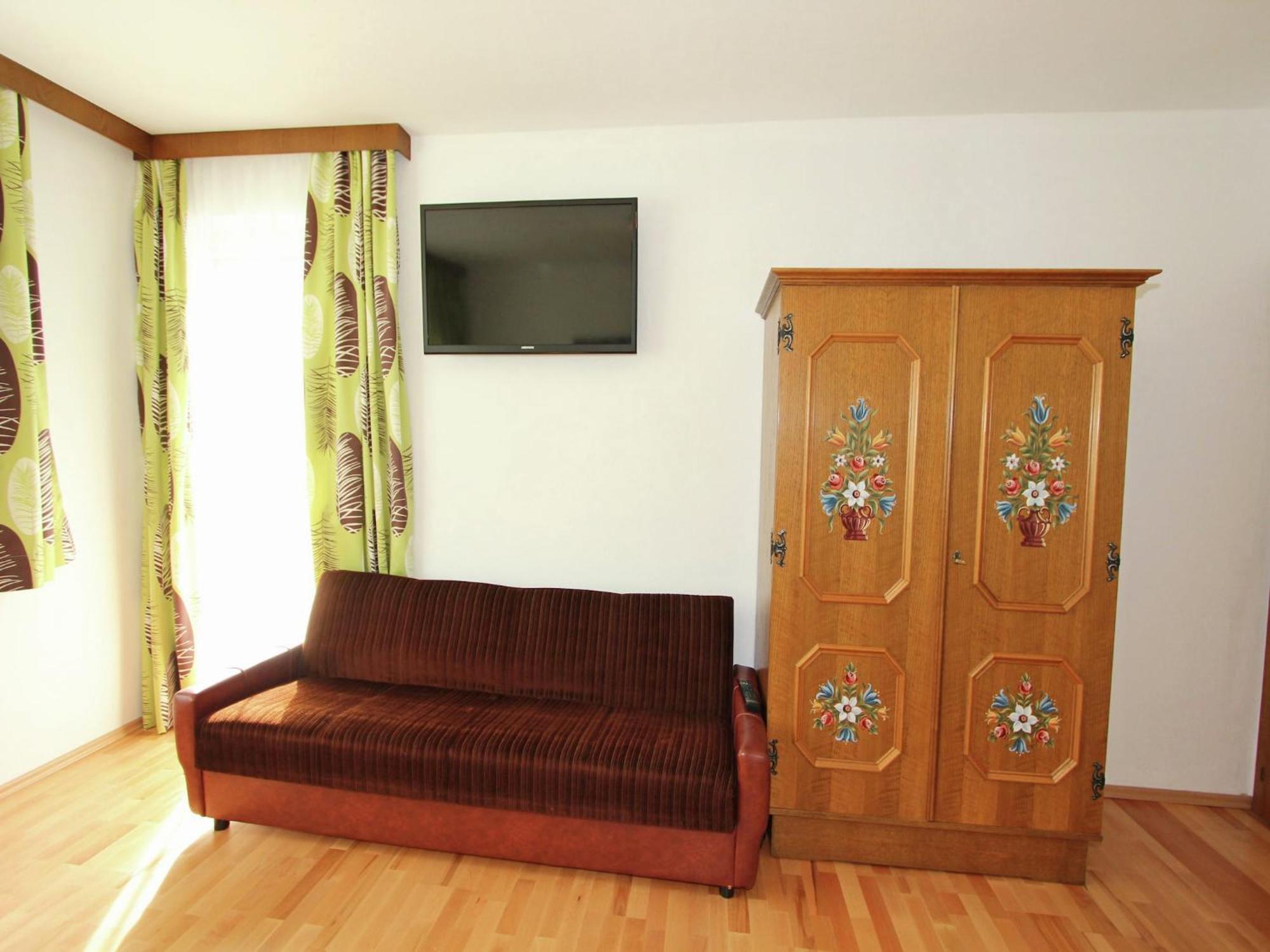 Cozy Apartment In Aschau Im Zillertal Near Ski Lift ภายนอก รูปภาพ