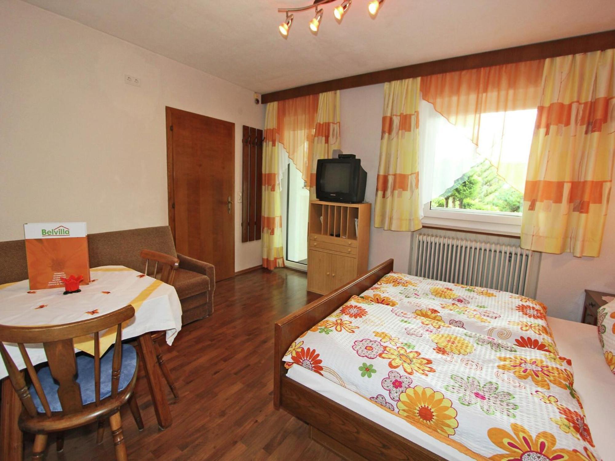 Cozy Apartment In Aschau Im Zillertal Near Ski Lift ภายนอก รูปภาพ